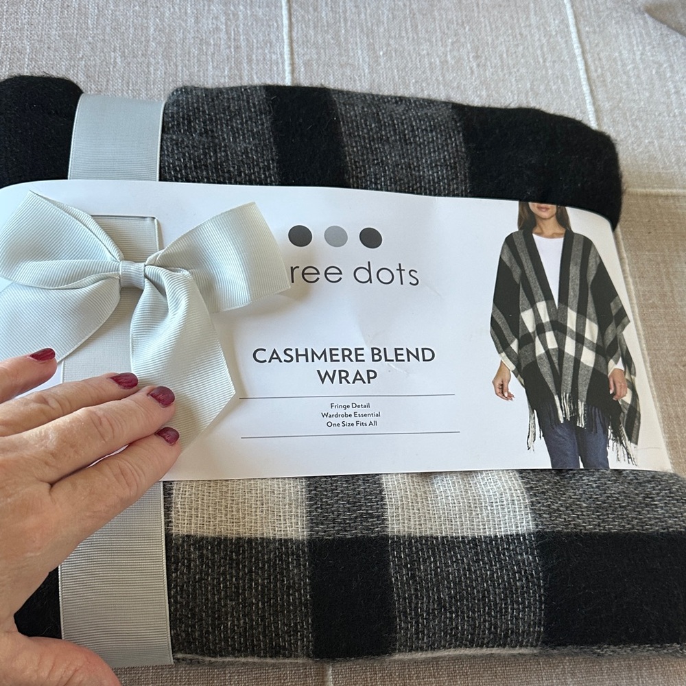 Three Dots Black and Gray Cashmere Blend Wrap